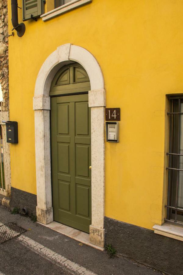 Goccia Di Lago Desenzano del Garda Exterior foto